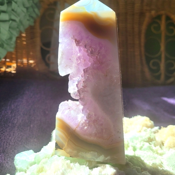 Chunky Pink & Lavender Amythyst & Agate Tower 6" Tall. - Picture 7 of 8